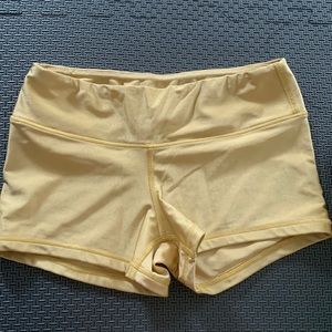 Fleo x Vull Gold Shorts Size Small Mid-rise 2.5”